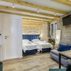 Miara Luxury 4* Split